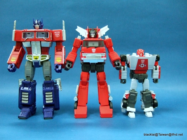 MP 33 Masterpiece Inferno   In Hand Image Gallery  (72 of 126)